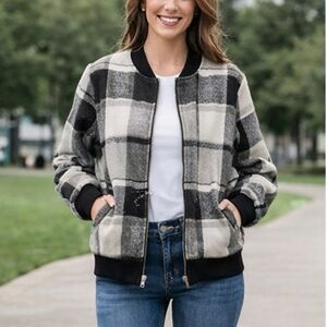 Women’s Plaid Full-Zip Jacket – Classic & Cozy Everyday Layer (Size XL)